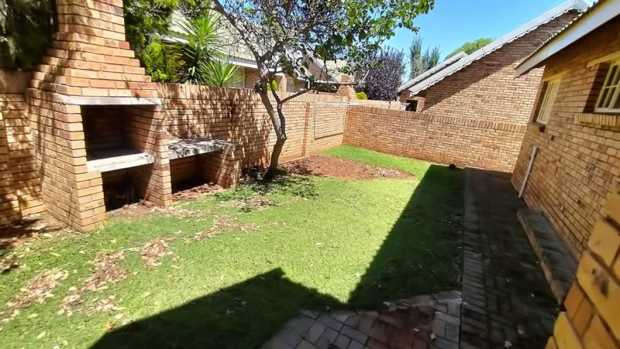 3 Bedroom Property for Sale in Heuwelsig Free State
